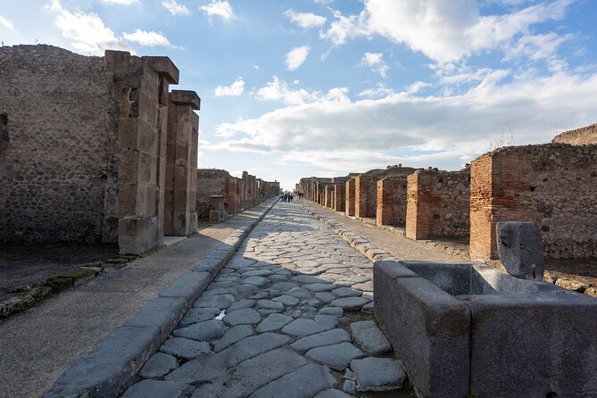 3 Days in Sorrento, Capri & Pompeii: la Dolce Vita - Pompeii with skip-the-line entry and headsets