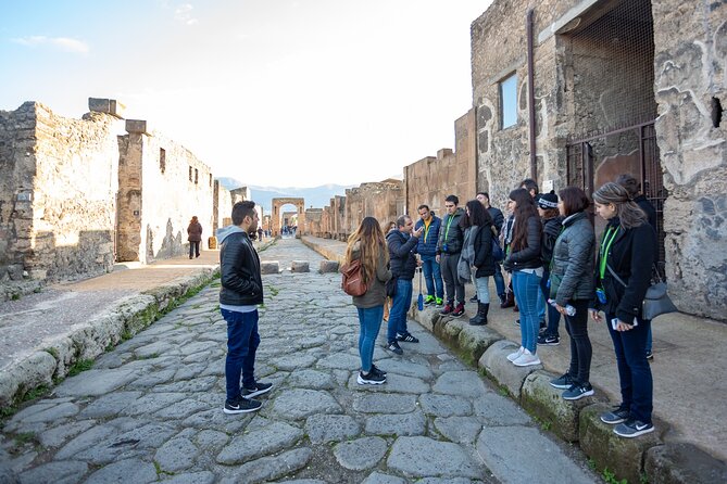 3 Days in Sorrento, Capri & Pompeii: la Dolce Vita - Hotel and meals: what’s included, and what to budget