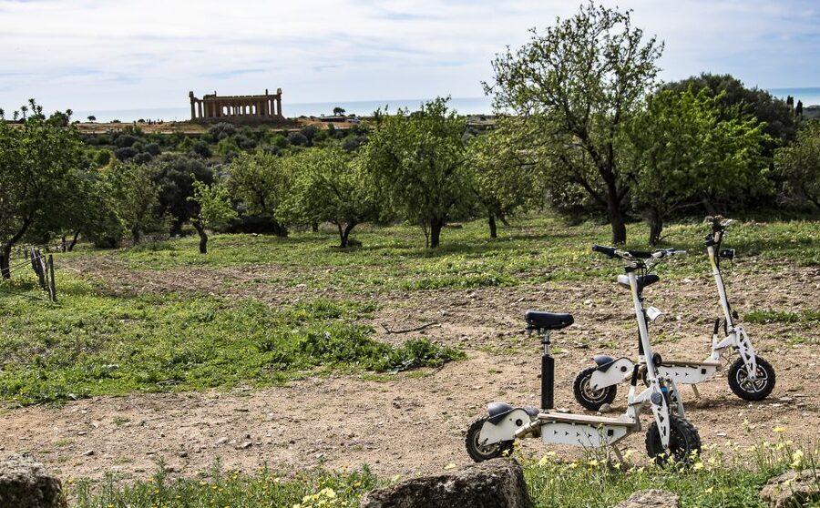 Agrigento: Valley of the Temples E-Scooter Tour - Via Sacra monuments: the temples you’ll actually care about