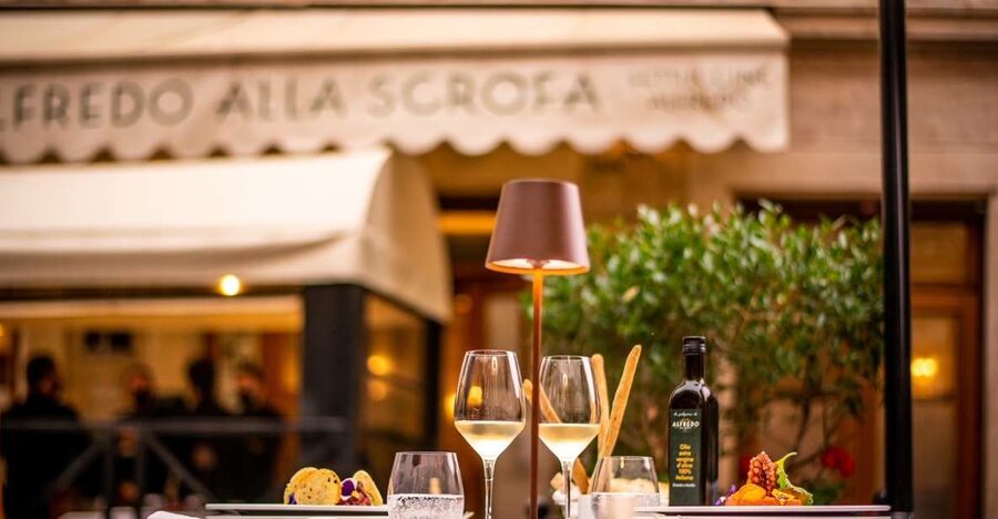 Alfredo alla Scrofa Restaurant in Rome: Eat Like a Star - Alfredo alla Scrofa: why this Rome Alfredo is a “sit-down” story
