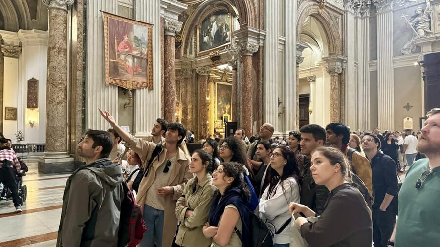 Alternative Walking Tour of Rome's City Center & Hidden Gems - Trajan’s Column and Piazza Venezia: the city’s loudest messages in 20 minutes