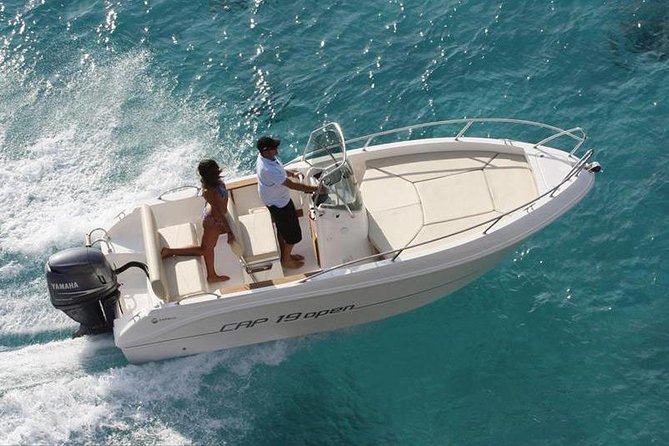 Amalfi Coast Boat Rental: Explore, Swim, and Relax at Your Pace - The No-License Part Works Because the Crew Stays Hands-On