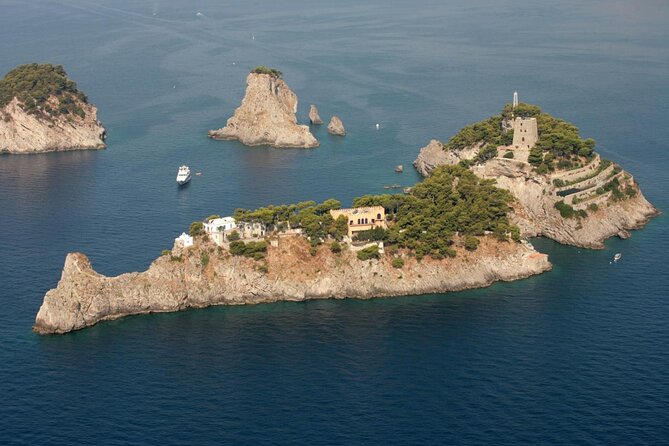 Amalfi Coast Boat Tour from Sorrento with Positano Visit - Key things that make this tour worth your attention
