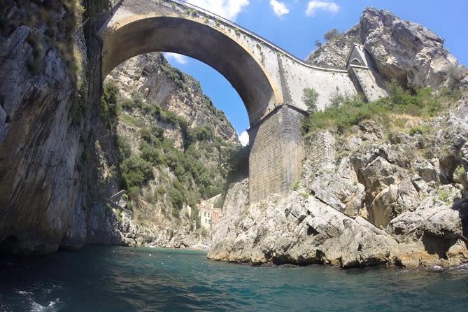 Amalfi Coast Boat tour Small Group - Drinks, Snacks, and the Small Luxuries You Actually Notice