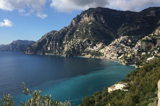 Amalfi Coast Day Tour from Sorrento with Light Lunch and Wine - Positano: free time for the best streets and the tricky ones
