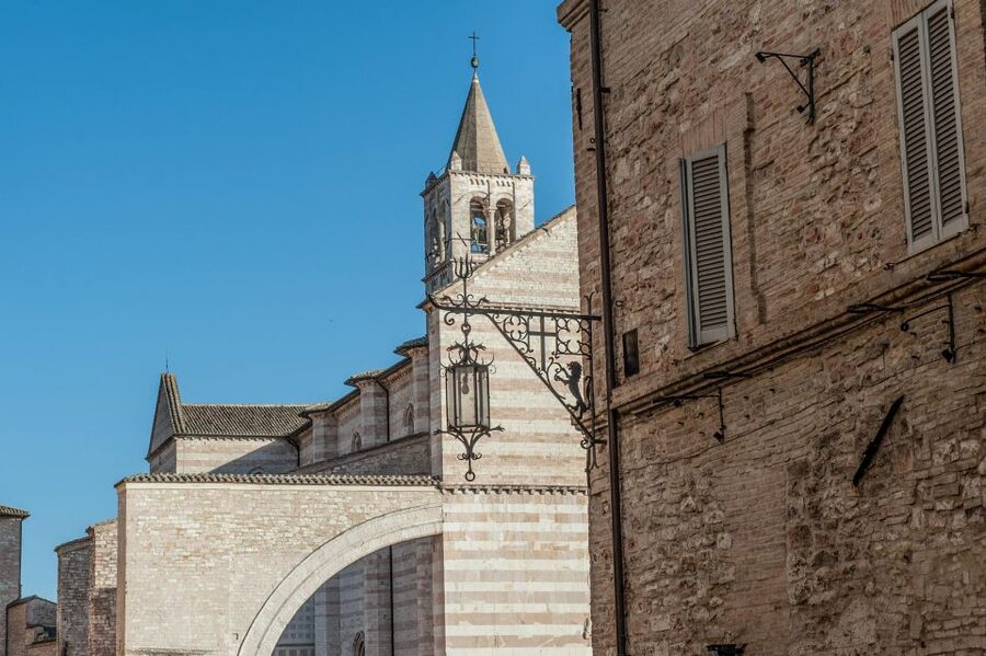Assisi: Walking Tour with St. Francis Basilica Visit - Price and Value: What You Get for $71 in 2.5 Hours