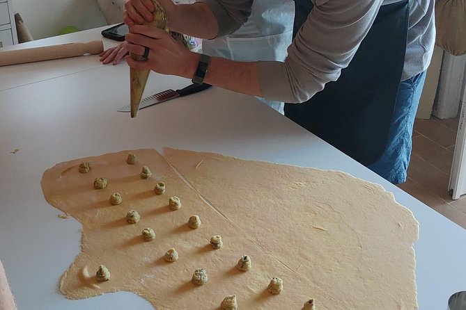 Authentic Cooking with Locals: Meal, Wine & Scenic Views - Stop 1: Praiano NaturArte and the feel of the coast