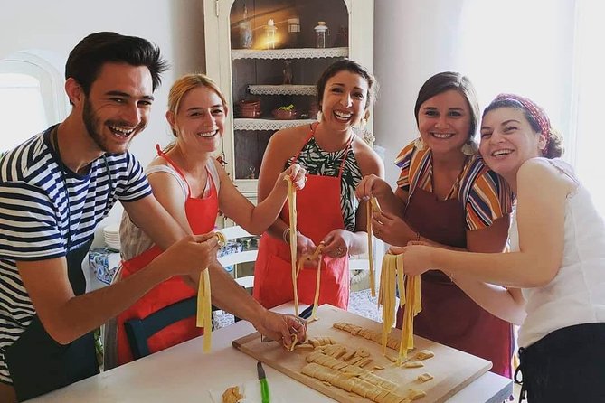 Authentic Cooking with Locals: Meal, Wine & Scenic Views - Getting there near La Praia and the Praiano watchtower area