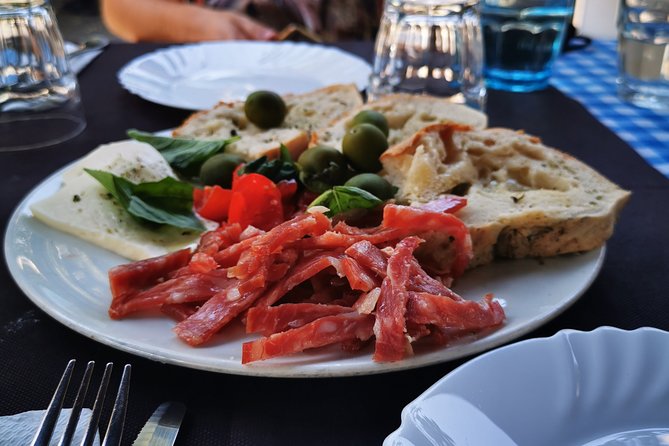 Authentic Pizza Making Class in Naples with Appetizers and Drink - Starter Tasting: Fior di Latte, Bruschetta, and Cherry Tomatoes