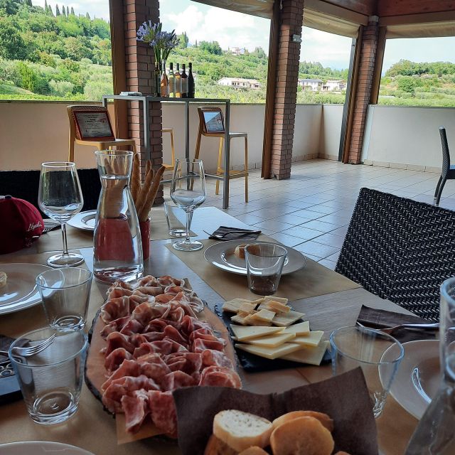 Bardolino: Vineyard Tour with Wine, Olive Oil & Food Tasting - Bardolino from the vines: what you taste in a tight 2-hour loop