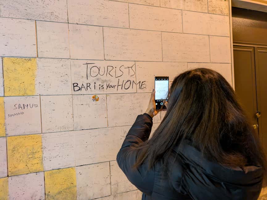 Bari: Street Food Walking Tour with Wine Tasting - Walking the Story of Bari Vecchia: From San Nicola to Castello Svevo