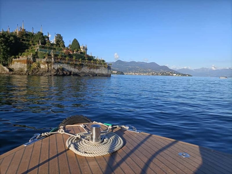 Baveno: Hop-On Hop-Off Boat Tour to 3 Borromean Islands - Isola dei Pescatori: fishing village alleys with zero pretense