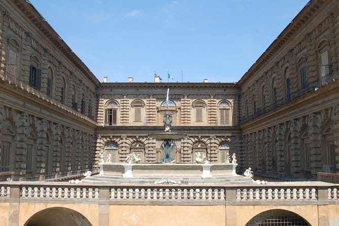 Best of Florence: Small Group Tour Skip-the-Line David & Accademia with Duomo - Mercato del Porcellino and the Roman-to-Renaissance Connections
