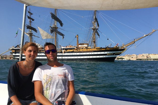 Boat tour of Ortigia Island and sea caves - Entering the Sea Caves: When the Best Part Depends on the Wind