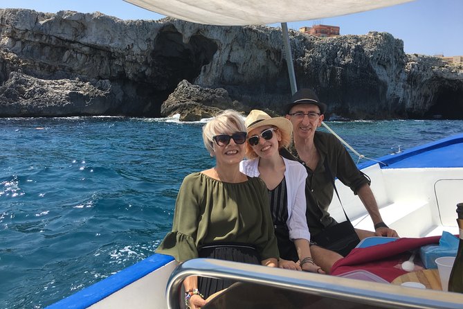 Boat tour of Ortigia Island and sea caves - The Swim Stop Off the Caves: Great Refreshment, Know the Conditions