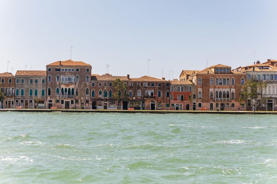 Boat Trip: Glimpse of Murano, Torcello & Burano Islands - Burano: Colorful Houses, Lace Shopping, and Fast Canal Wandering