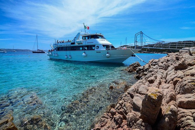 Boat trip La Maddalena Archipelago - Departure from Palau - Meeting at Piazza del Molo: the fastest way to start smoothly