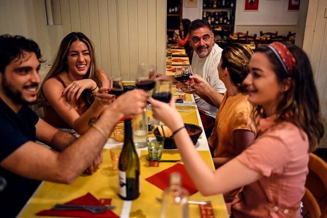 Bologna Food & Market Tour with 6 Tastings, Pasta, Wines & More - Starting at Palazzo della Mercanzia and learning San Petronio the useful way