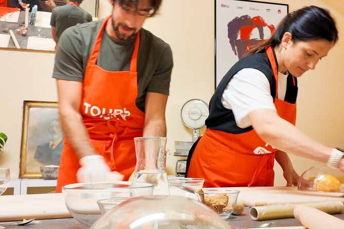 Bologna Local Pasta Cooking Class, Ragu, Spritz, Wine & Gelato - Piazza Galileo Galilei meet up, and why it is easy to start