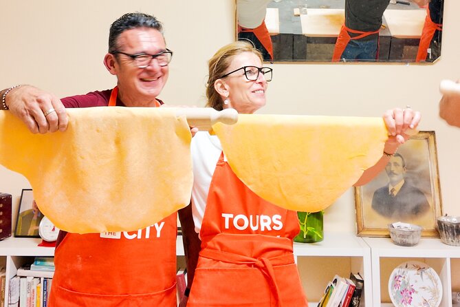 Bologna Local Pasta Cooking Class, Ragu, Spritz, Wine & Gelato - Ragù pairing: homemade sauce and the right Parmigiano Reggiano