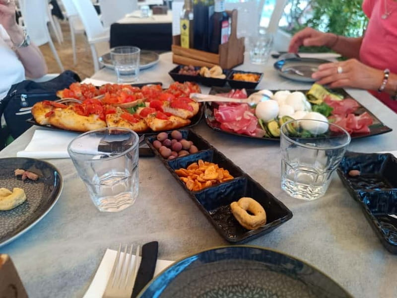 Brindisi: Alberobello, Locorotondo & Ostuni Tour with Brunch - Practical tips that make or break the day