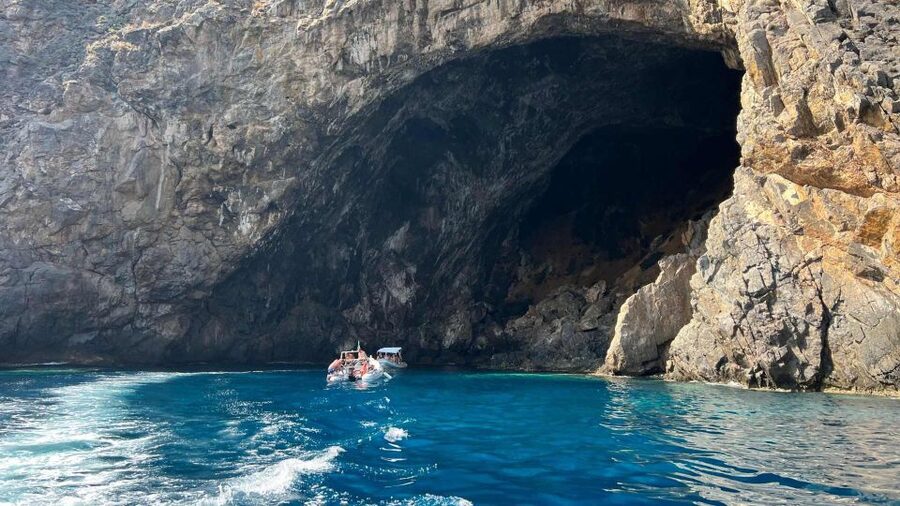 Buggerru: Half-Day Dinghy Tour of the Sardinian South Coast - The role of the skipper: local info, cave timing, and safety at sea