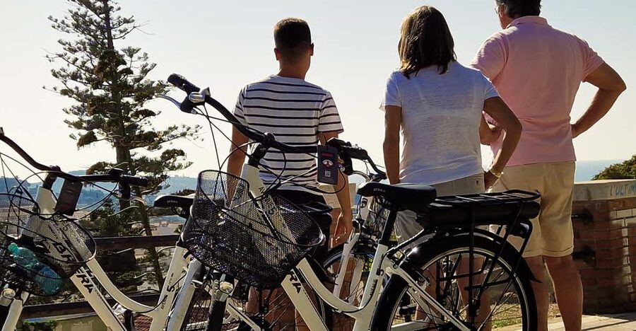 Cagliari: 2-Hour Guided E-Bike Tour with Coffee - Castello district walls, Pisan towers, and the Roman Amphitheater