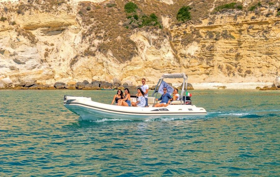 Cagliari: Boat Tour with 4 Swim Stops, Snorkeling & Prosecco - Prosecco onboard and the vibe check