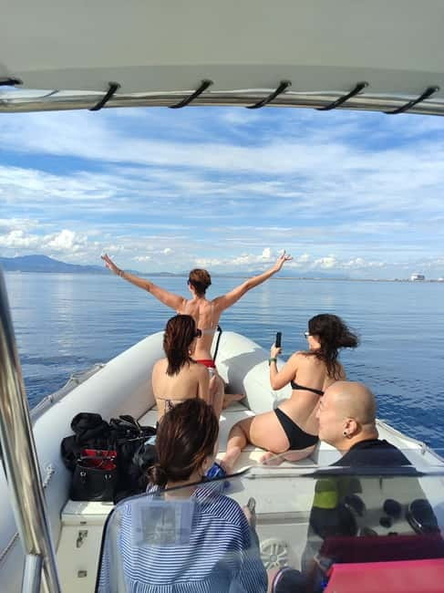 Cagliari: Devil's saddle boat tour, 4 stops and prosecco - Snorkeling and marine life: what the clear water actually means for you
