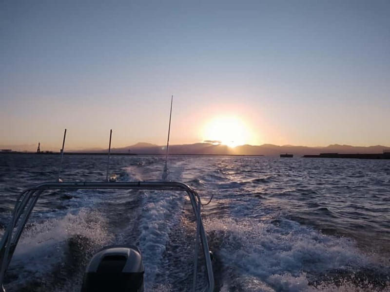 Cagliari: Devil's saddle boat tour, 4 stops and prosecco - Guides and onboard personality: what you can expect from real crews