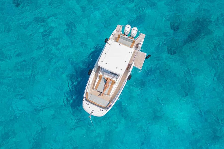 Cagliari: Luxury Motorboat Tour with 3 Swim Stops & Wine - Getting to Marina Piccola without stress