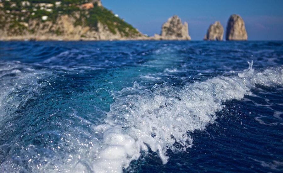 Capri: 2-Hour Boat Tour with Happy Hour - The Route: Caves, Natural Arch, Casa Malaparte, and the Faraglioni Rocks