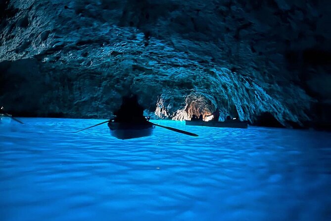 Capri Blue Grotto Small-Group Boat Day Tour From Sorrento - Blue Grotto timing: early arrival, possible cave closures, and how to plan for both