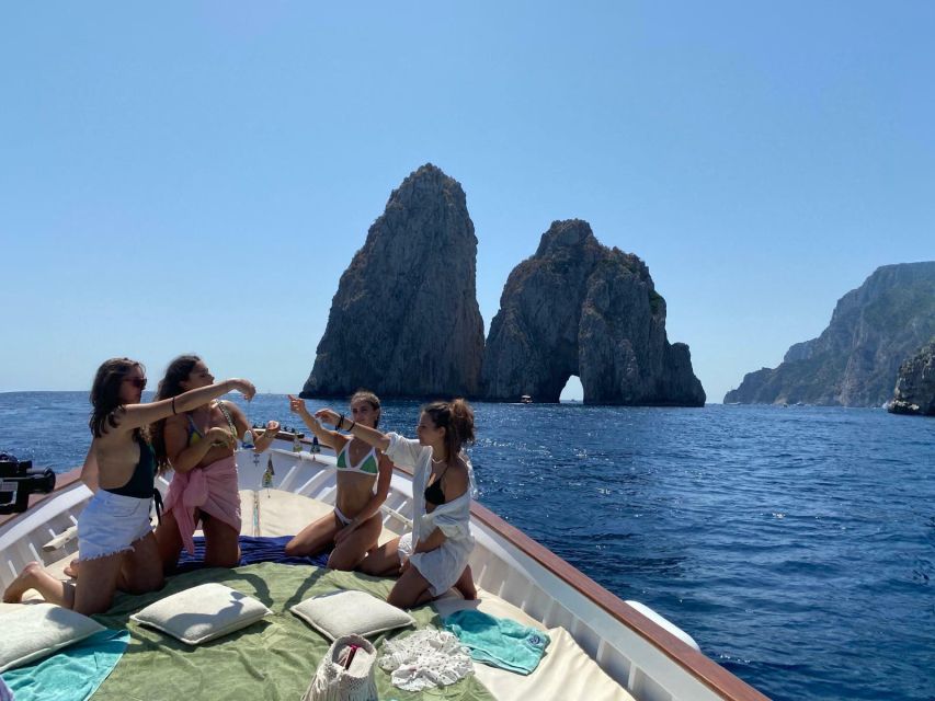 Capri: Island and Grottos Boat Cruise with Snacks and Drinks - Snacks, beverages, and limoncello tasting: what’s included and what to plan for