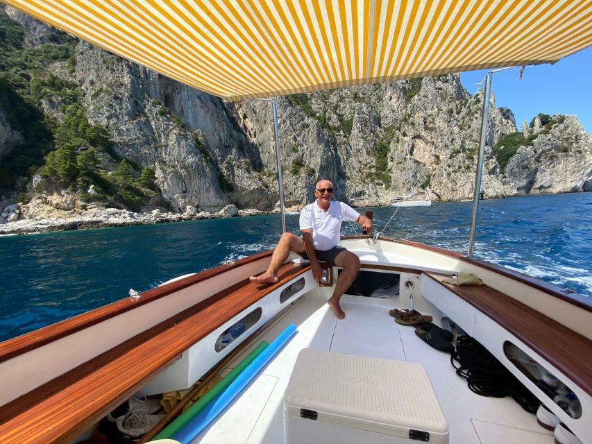 Capri: Island and Grottos Boat Cruise with Snacks and Drinks - Getting to Marina Grande and finding HP Travel fast