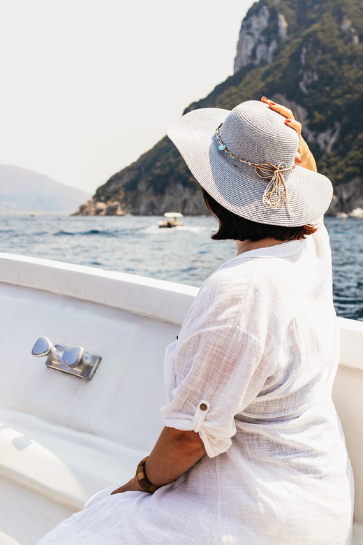 Capri: Island Boat Tour and Optional Blue Grotto Visit - Practical tips that matter on this Capri day