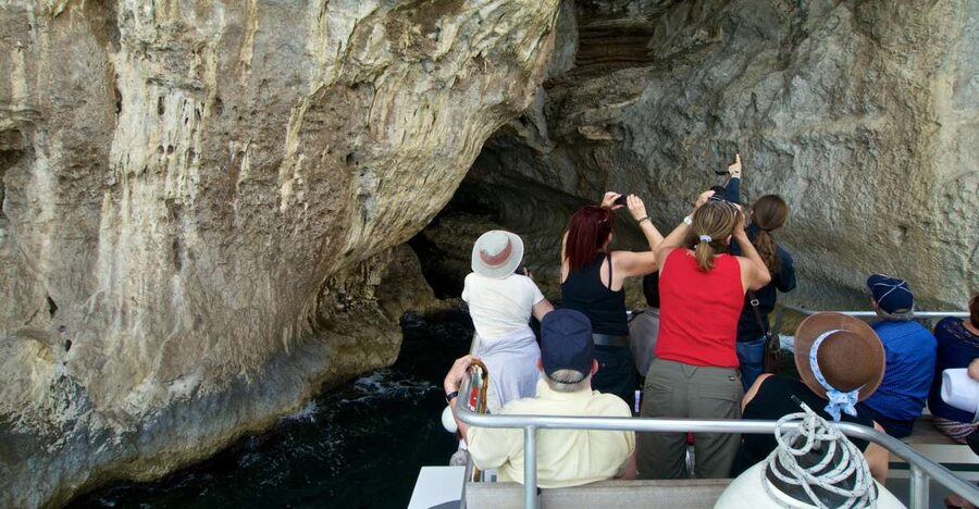 Capri: Island Sightseeing Tour with Blue Grotto Stop - 1-Hour Capri Cruise From Marina Grande: What You Actually Get