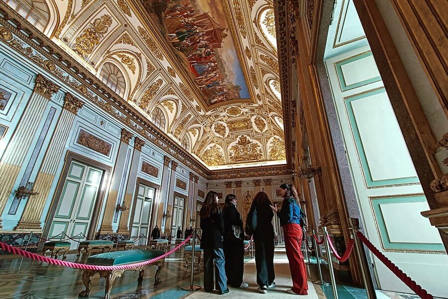 Caserta Royal Palace & Gardens Small Group Tour with Shuttle - FAQ