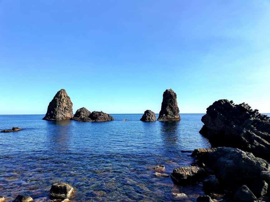 Catania: Cyclops Coast Cruise with Appetizer & Snorkeling - The aperitivo on board: what you actually eat and drink