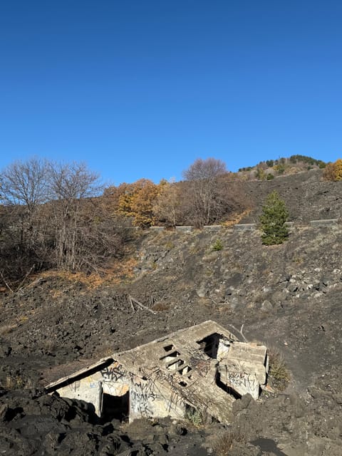 Catania: Morning Jeep Tour of Mount Etna and Lava Flow Caves - Guides, Languages, and the Small-Group Advantage