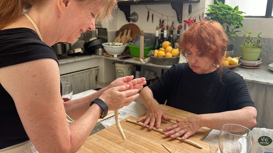 Catania: Pistachio Ravioli, Pasta Home Cooking Class w/ Wine - The Group Size That Makes the Lesson Worth It