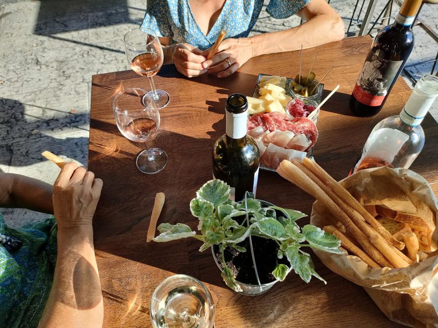 Cavaion: Lake Garda Wine & Food Tasting with Vineyard Tour - Choose Your Flight: 3 or 5 Wines With Local Character