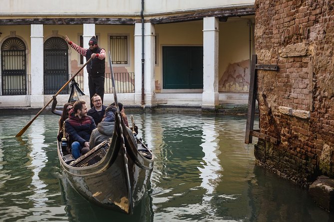Charming Gondola Ride on the Grand Canal & Gondola Gallery™ - Price and value: does $47.28 make sense?