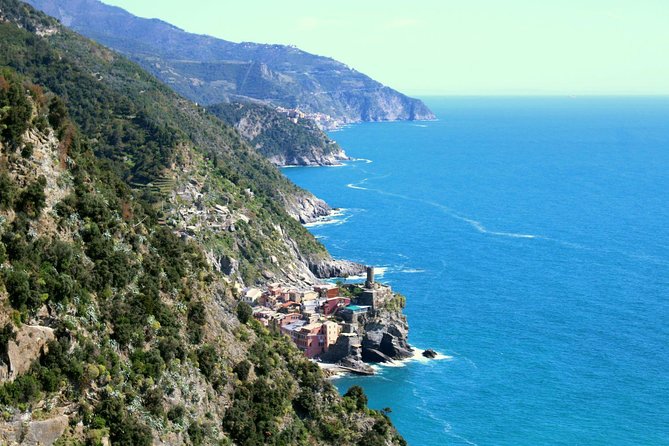 Cinque Terre and Pisa Tower Tour from Florence Semi Private - Meeting, Pickup, and the Mercedes Minivan Advantage