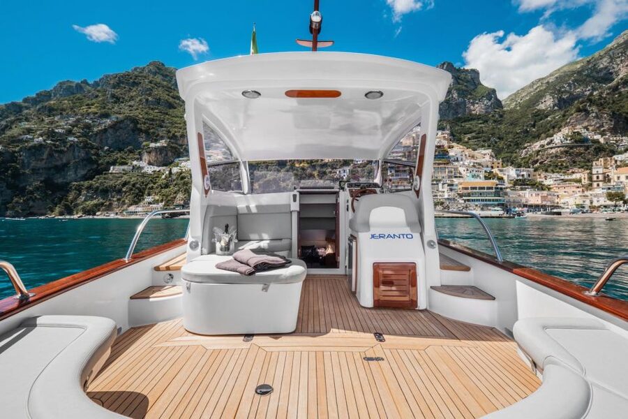 Cinque Terre: Hybrid Boat Tour with Swimming Stop - Why a Cinque Terre boat tour beats the land route