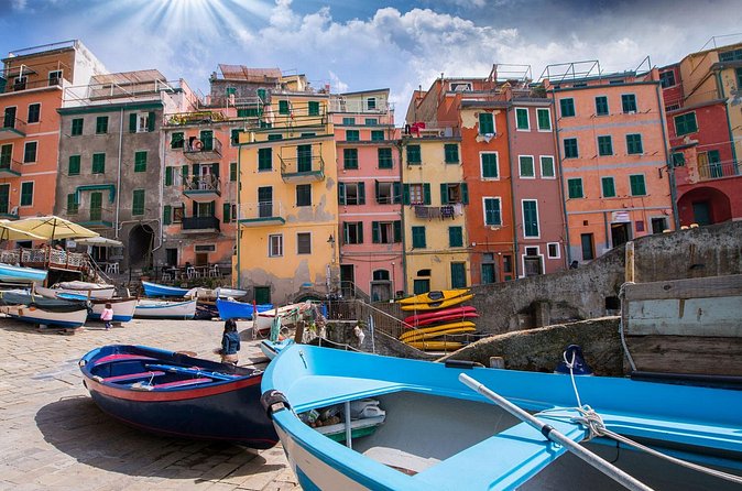 Cinque Terre Small Group or Private Day Tour from Florence - Vernazza: Your Main Walking Block, Harbor Energy, and Church Square Time