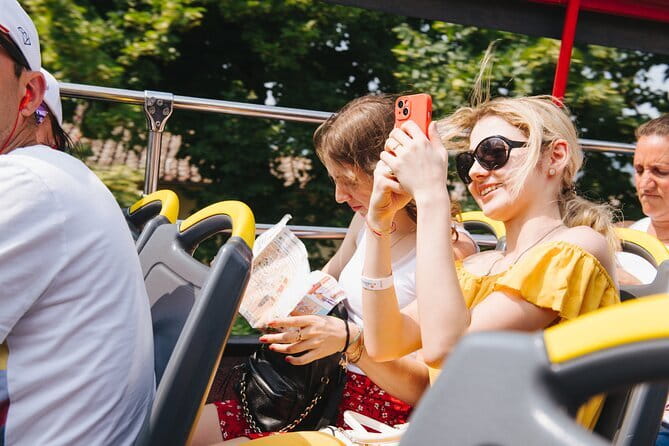 City Sightseeing Florence Hop-On Hop-Off Bus Tour - Timing headaches: stop-finding, frequency, and Line B weekday suspensions