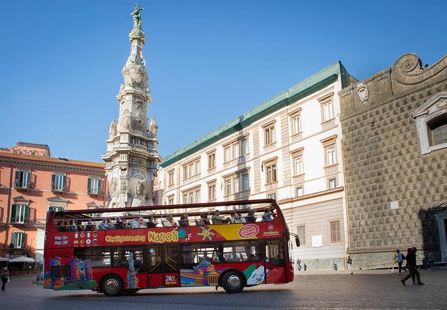 City Sightseeing Naples Hop-On Hop-Off Bus Tour - Transfers at Piazza Municipio: your best strategy for hopping smart