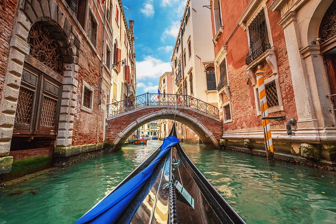 Classic 30-Minute Gondola Ride in Venice - Where You Meet at San Marco Giardinetti, and Why It Matters