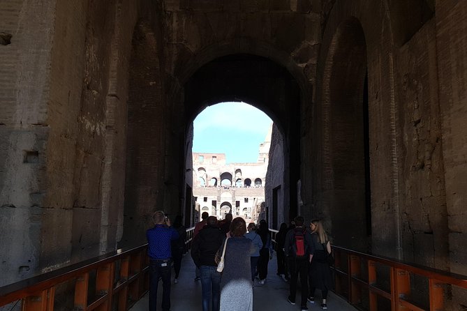 Colosseum Arena Floor, Roman Forum and Palatine Hill Guided Tour - Stop 3: Palatine Hill, Imperial Palaces, Legends, and City Views